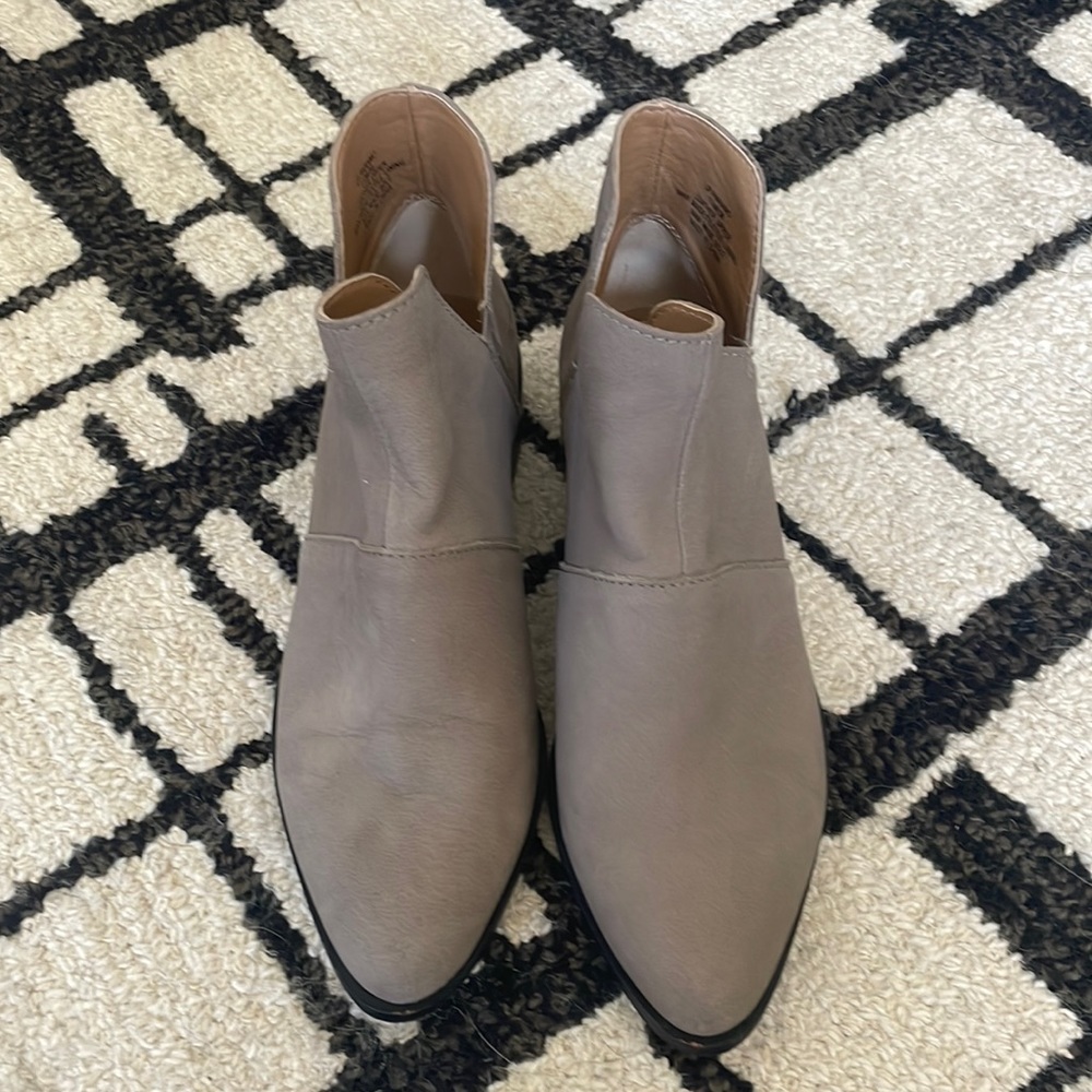 Lucky Brand Taupe Ankle Boots - great condition!